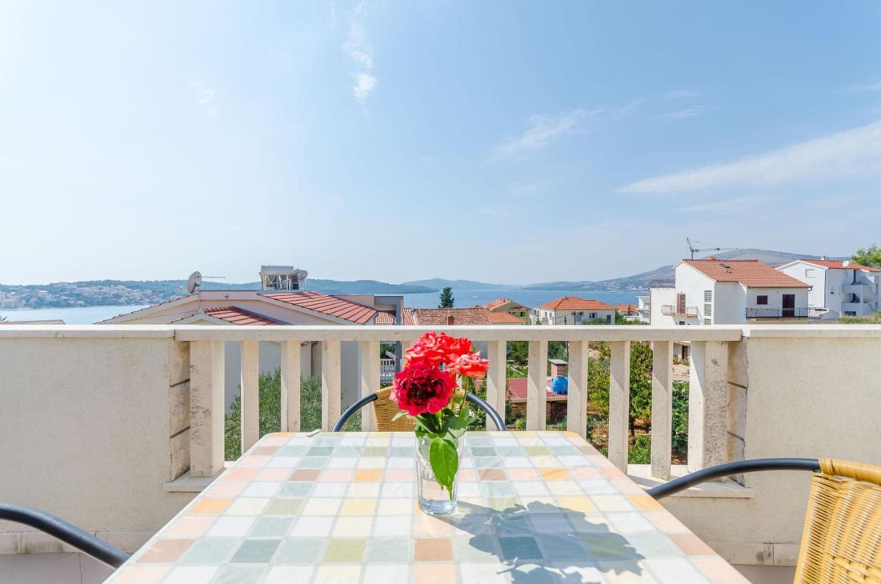 Apartments Tily Трогир Экстерьер фото