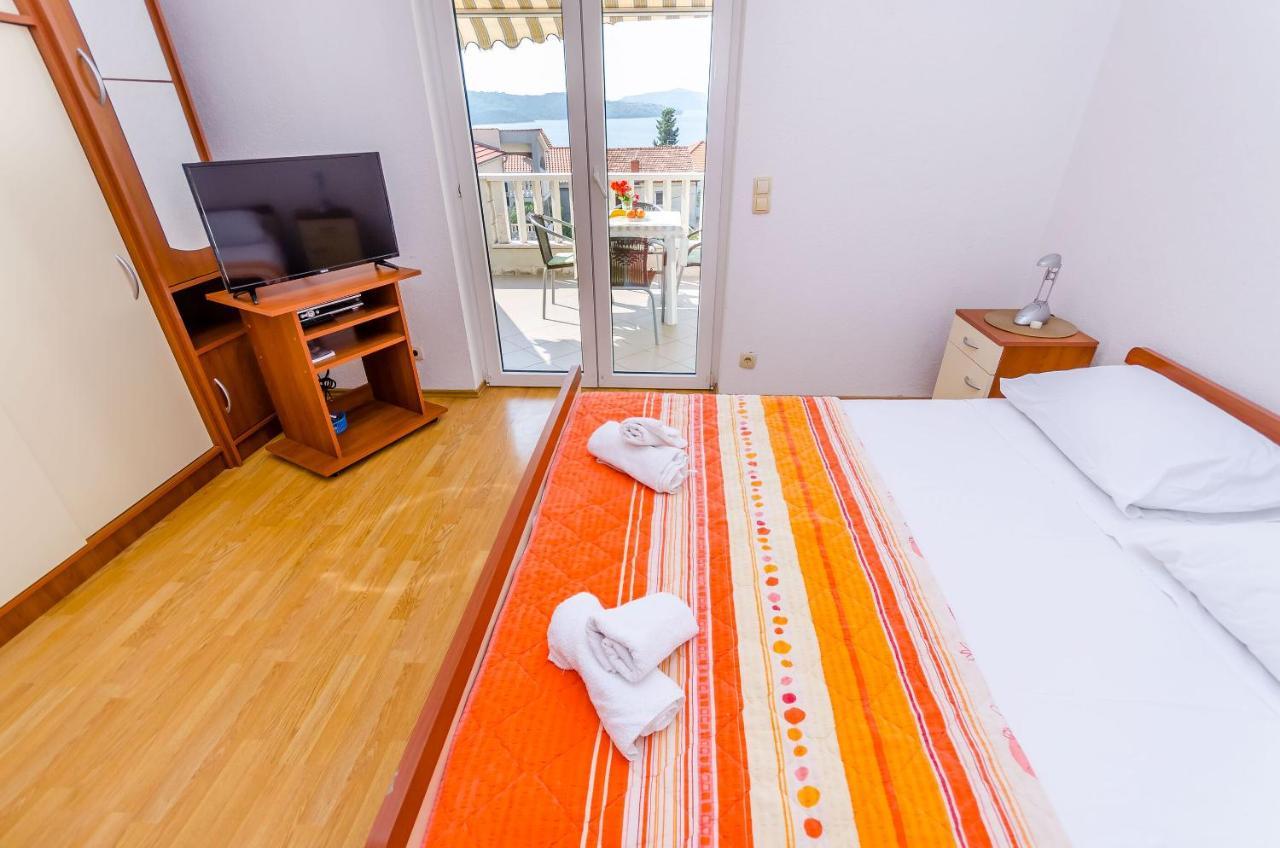 Apartments Tily Трогир Экстерьер фото