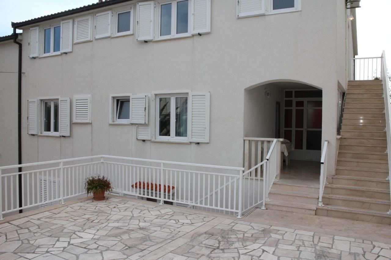 Apartments Tily Трогир Экстерьер фото