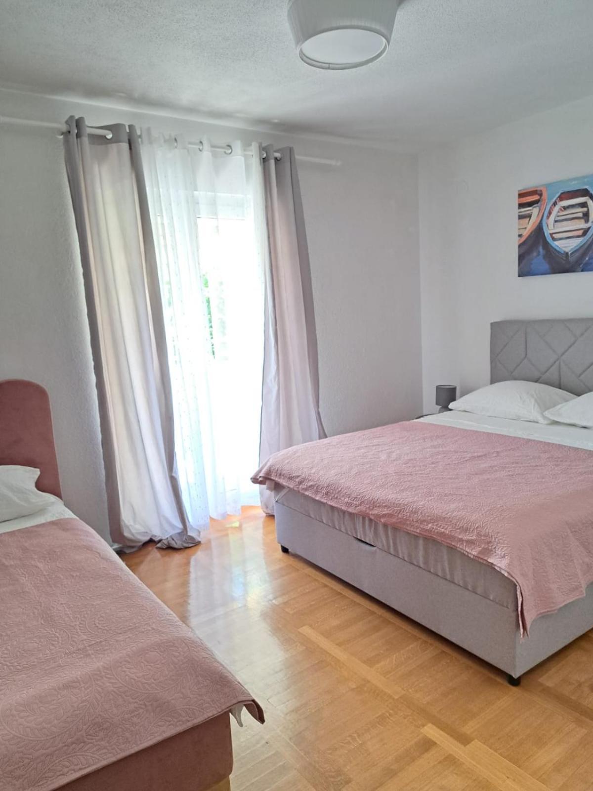 Apartments Tily Трогир Экстерьер фото