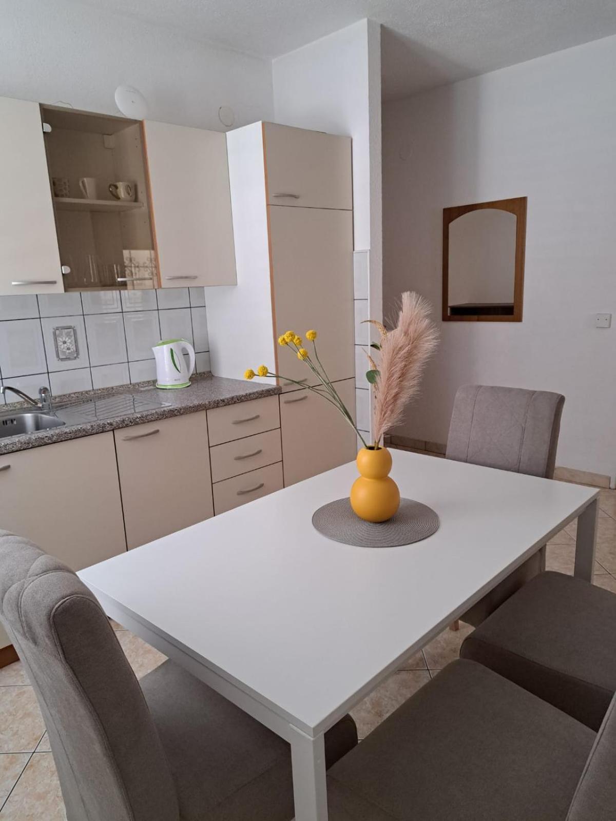 Apartments Tily Трогир Экстерьер фото